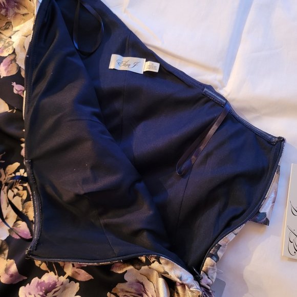 Eliza J Dress, Floral One-shoulder Navy-Blue, Size 12, NEW with TAG - Picture 6 of 12